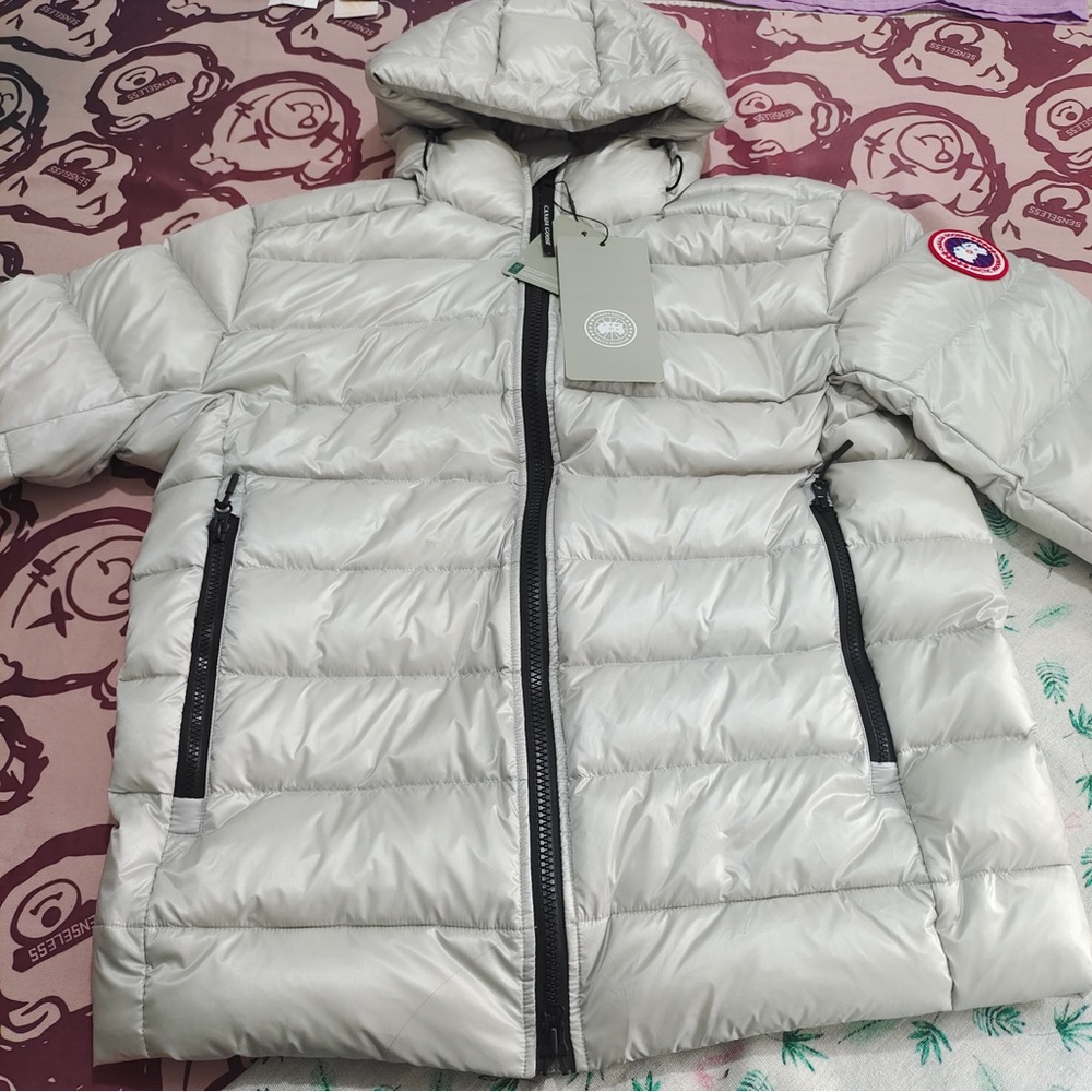 Canada Goose Crofton Hooded Puffer Jacket in Silver